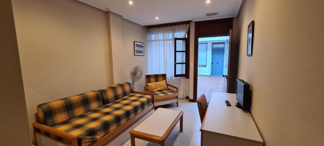 Apartamentos Elena Laredo Exteriér fotografie