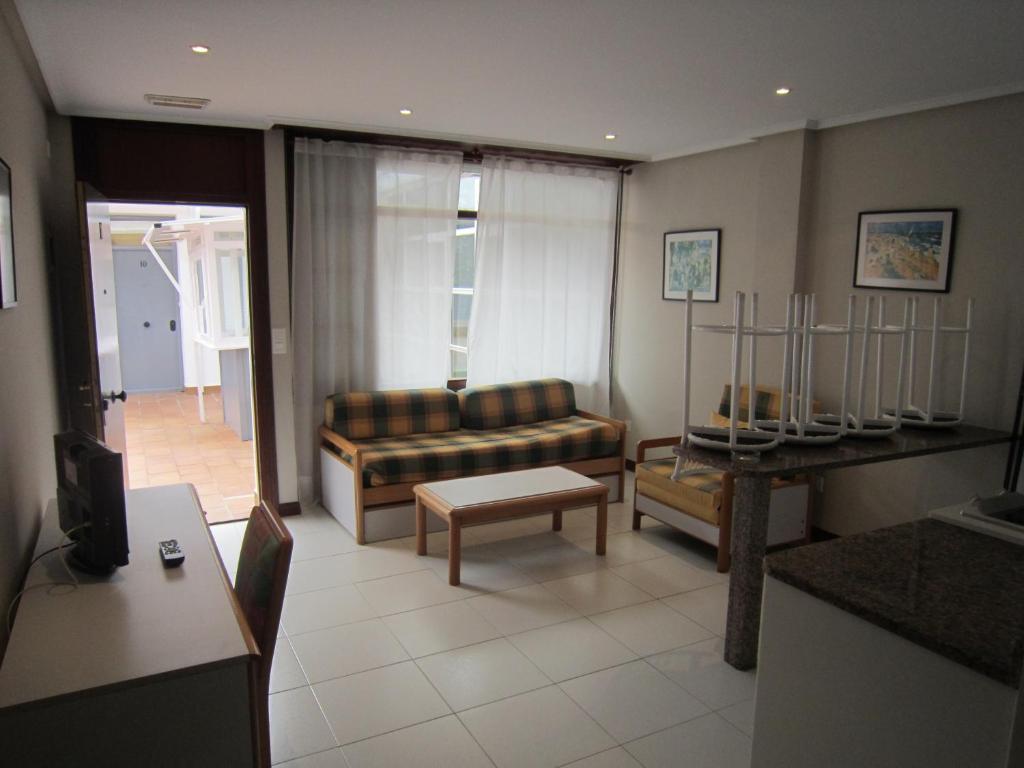 Apartamentos Elena Laredo Pokoj fotografie