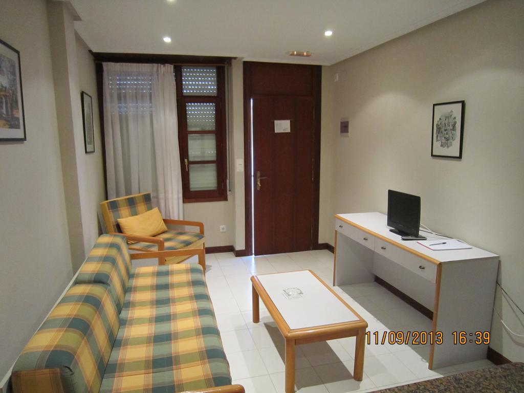 Apartamentos Elena Laredo Pokoj fotografie